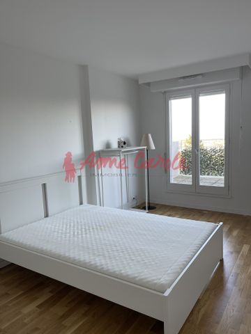 Chennevières sur Marne/ TERRASSE/ VUE DEGAGEE - Photo 2