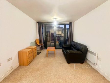 1 bedroom flat to rent - Photo 2