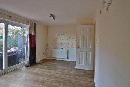 2 bedroom semi-detached house to rent - Photo 4