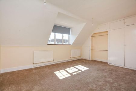 3 bedroom maisonette to rent - Photo 2