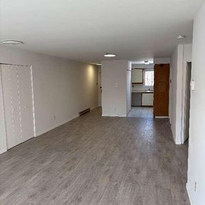 Pointe aux Trembles - Beau et Grand 4 1/2- MAI ET JUILLET -PREMIER ETAGE - Photo 2