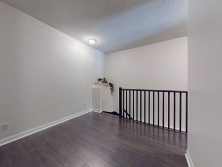 For Lease - 15 Bruyeres Mews Unit# 103, Toronto, Ontario - Photo 5