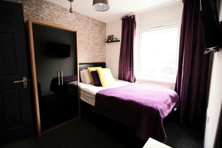 5 bedroom terraced house to rent - Photo 2