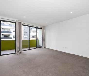 Contemporary 1-Bedroom Residence in Prime Belmont Location - Photo 5