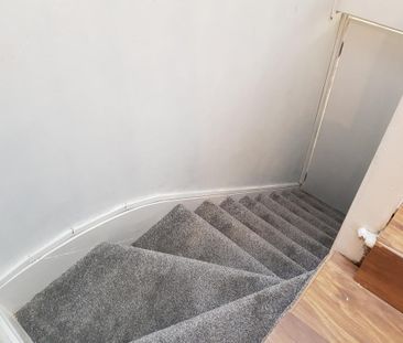 1 bedroom in a flat share to rent - Photo 1