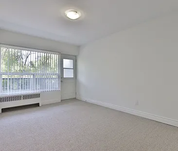 1 Bedroom - Photo 2