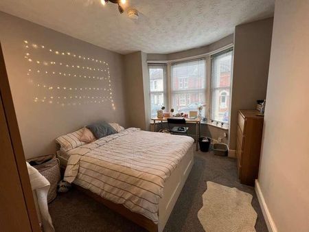 Somerset Road, SO17 - Photo 4