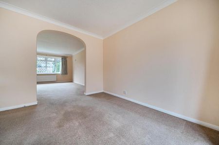 4 bedroom detached house to rent - Photo 5