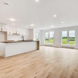 ** PROMO mois gratuit !! 4 1/2 neufs ! Huntingdon. WIFI inclus LIBRE IMMÉDIATEMENT! - Photo 2