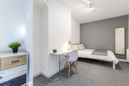 6 bedroom house to rent - Photo 3
