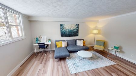 Ottawa West - Photo 2