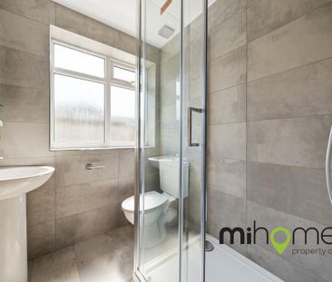 2 bedroom detached bungalow to rent - Photo 2