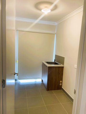 A Home That Welcomes Every Chapter! - Photo 4