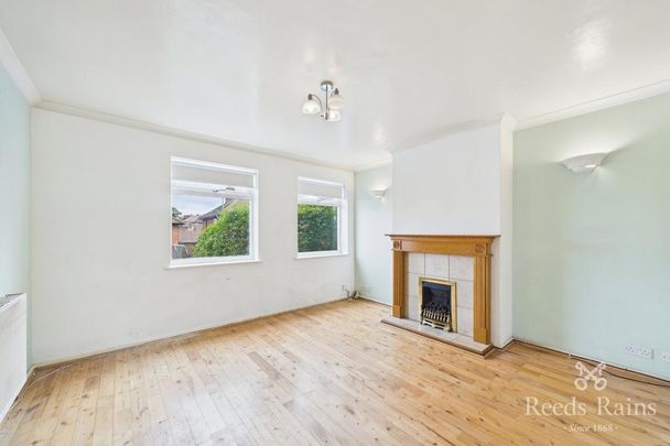3 bedroom semi-detached house to rent - Photo 1