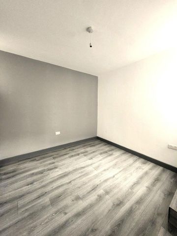 1 bedroom ground floor flat to rent - Photo 3