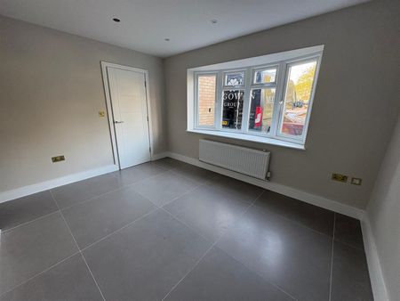 4 bed house to rent in Wych Elms, Park Street, AL2 - Photo 5