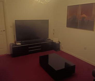 Room in a Shared House, Viola Street, M11 - Photo 1