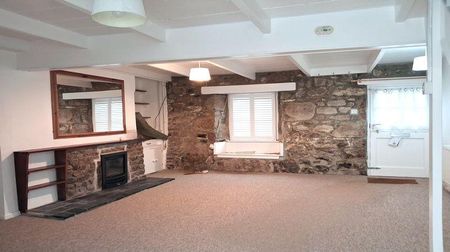 2 bedroom terraced house to rent - Photo 3