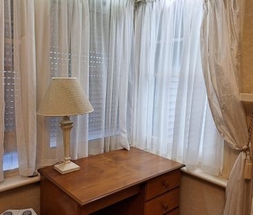 5-bedroom shared house, Markham Ave - Photo 2