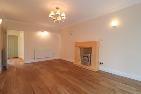 Downing Court, Swaffham Bulbeck, Cambridge - Photo 2