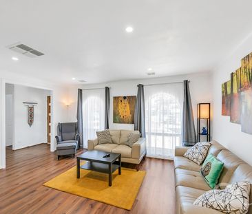 Open the door to spacious family comfort and everyday ease in quiet... - Photo 3