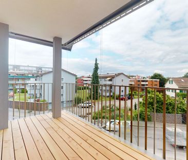 Modern new construction apartment in the center of Niederhasli - Photo 5