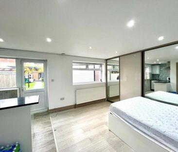 Studio to rent - Photo 4