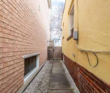 For Lease - 49 Stanhope Avenue Unit# Lower, Toronto, Ontario - Photo 3