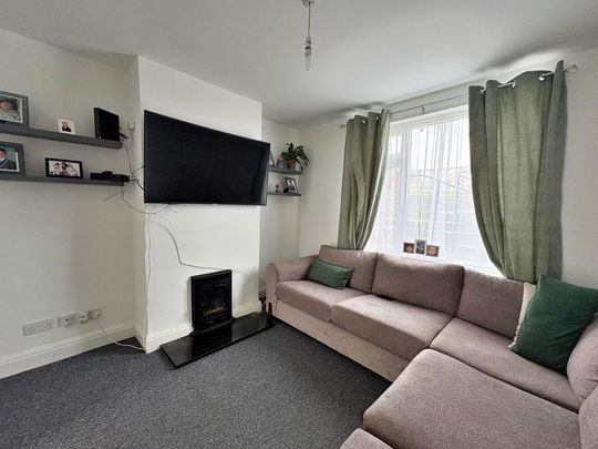 3 bedroom terraced house to rent - Photo 1