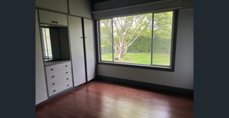 THREE BEDROOM HOUSE - Photo 2