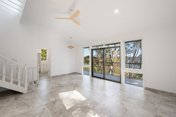 5 Bedroom Home with Pittwater views and Pool - Photo 1