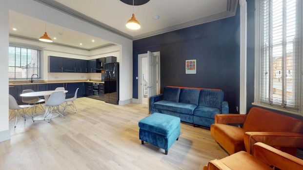 5 bedroom house to rent - Photo 1