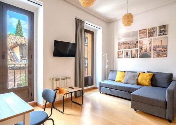 Calle de Cervantes, Madrid, Community of Madrid 28014