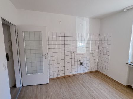Schönes 1-Zimmer-Appartment mit großem Wohnraum und hellem Tageslichtbad - Photo 2