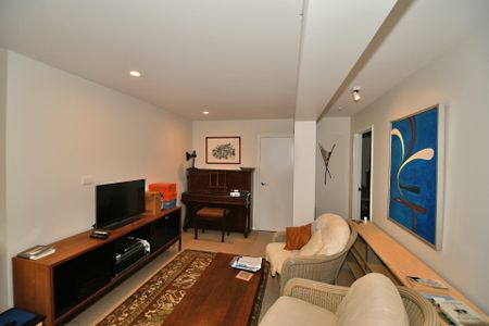 Trendy Apartment Living - Photo 4