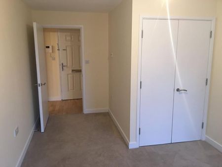 1 bedroom flat to rent - Photo 3