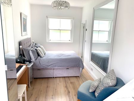 2 Bed Flat, Stanlake Road, W12 - Photo 5