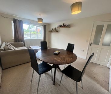2 bedroom maisonette to rent - Photo 2