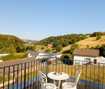 Viel Licht, Blick ins Grüne und eine Terrasse zum Verlieben - Photo 5
