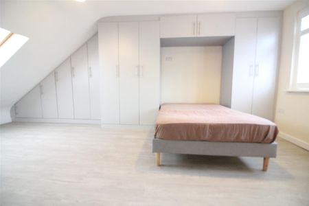 Park Road, Hounslow - Photo 2