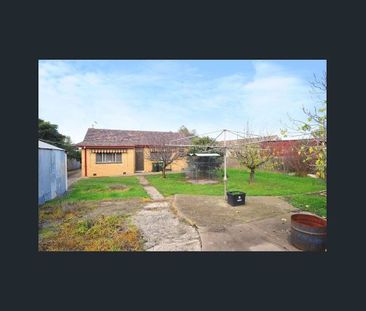 A charming family home that combines comfort and convenience - Photo 1