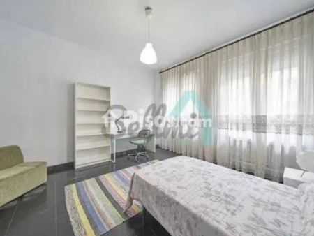 Piso en alquiler en Centro - Photo 3