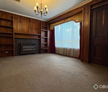 Comfort & Charm Family Home - Photo 1