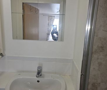 Room in a Shared Flat, Innerd Court, CR0 - Photo 6