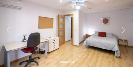 Carrer de Troia, Valencia, Valencian Community 46007 - Photo 2