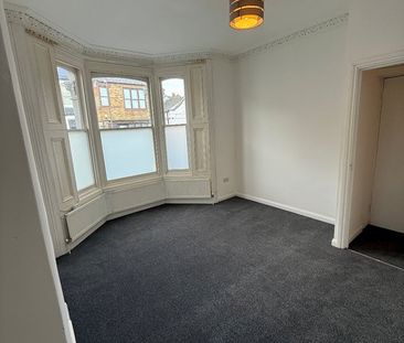 1 Bed Flat, Percy Road, N12 - Photo 6
