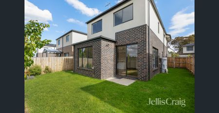 Modern Low-Maintenance Living in a Peaceful St Helena Pocket - Photo 3