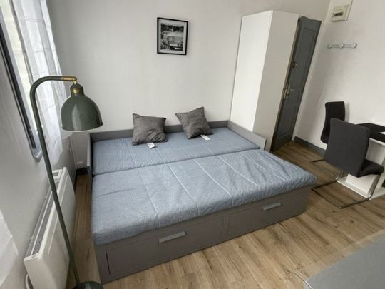CHARMANT PETIT STUDIO PROCHE CENTRE VILLE ET TOUTES COMMODITEES - Photo 1
