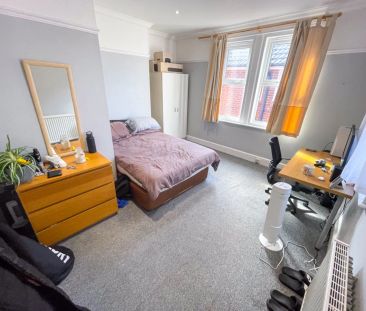 To Rent Frederica Road, Winton, Bournemouth, BH9 £1,350 pcm Tenancy... - Photo 5