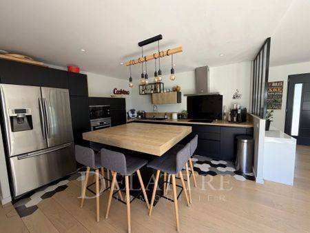 Location Maison 4 pièces 137m² LE ROURET 06650 - Photo 4